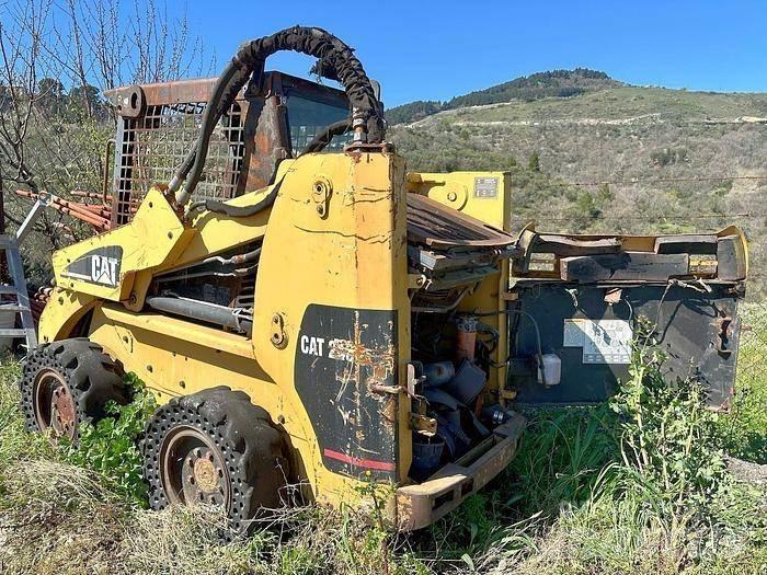 CAT 248 Mini homlokrakodók