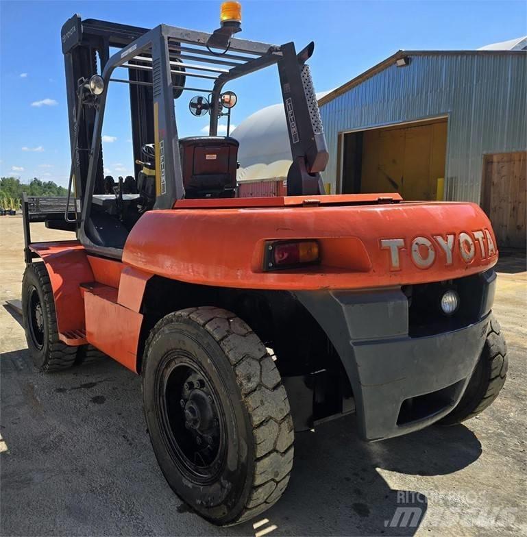 Toyota 605FD80 Targoncák-Egyéb