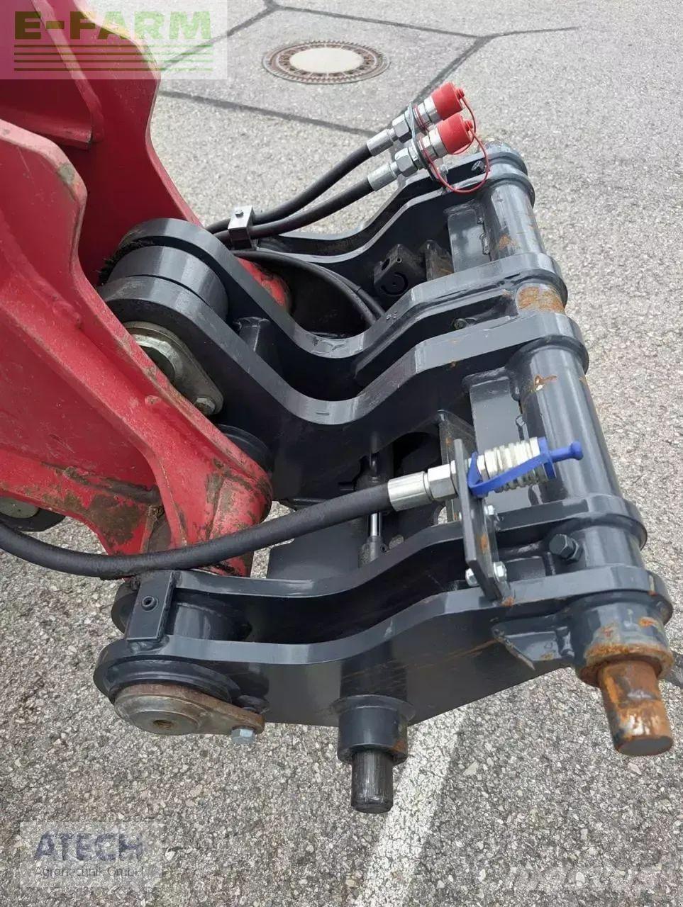 Schäffer 9330 t Mini kotrók < 7t