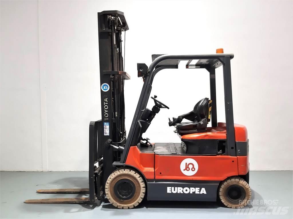 Toyota 7FBMF25 Elektromos targoncák