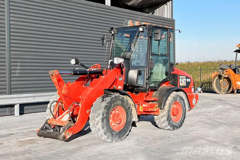 CAT 907H2 Gumikerekes homlokrakodók