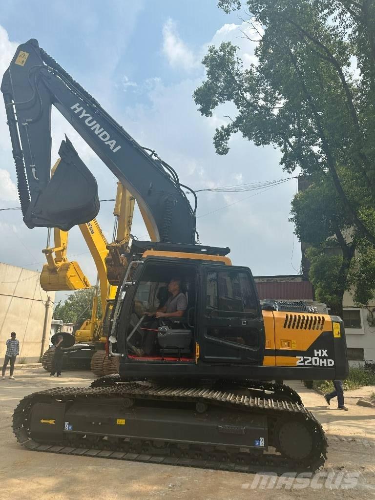 Hyundai HX220HD Lánctalpas kotrók
