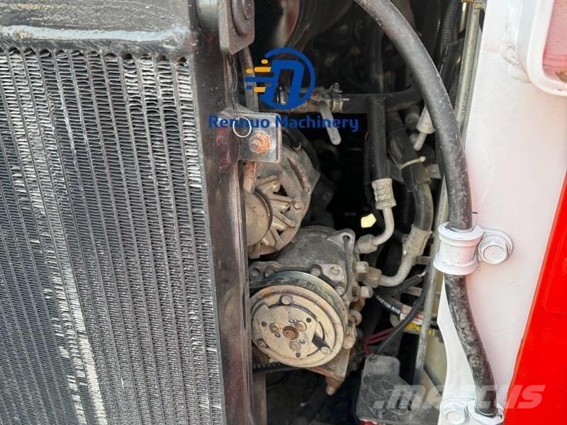 Bobcat S 130 Kompaktrakodók