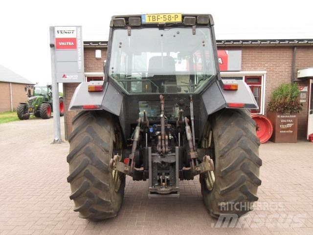 Valmet 8000 Traktorok