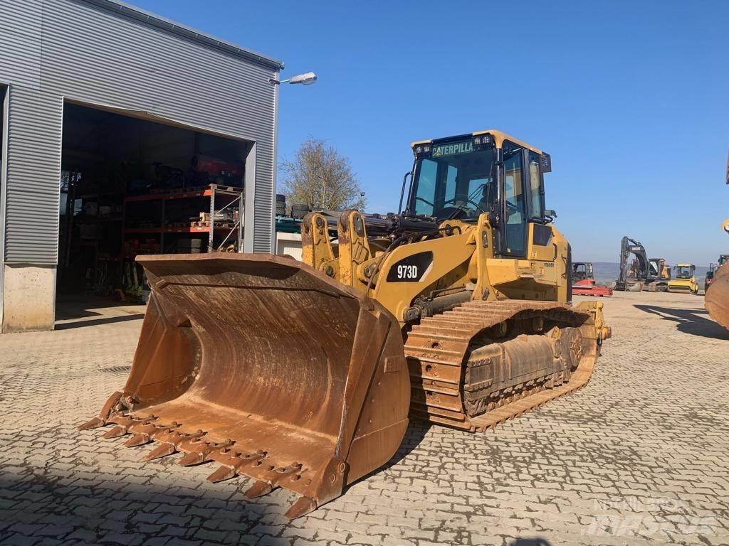 CAT 973 D Lánctalpas homlokrakodók