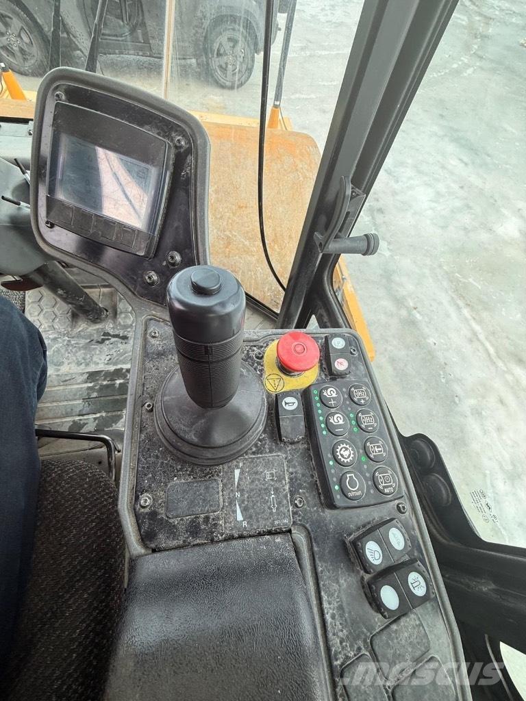 CAT CS 68 B Egydobos hengerek