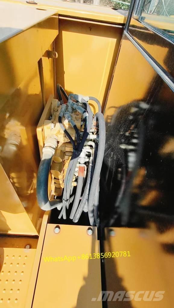 CAT 306 Mini kotrók < 7t