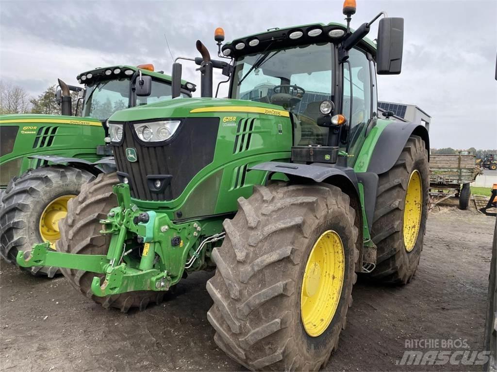 John Deere 6215R Traktorok