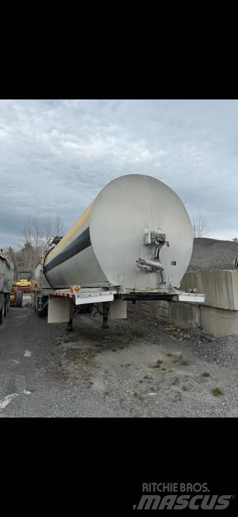 Remtec 4 AXLES Tartályos pótkocsik