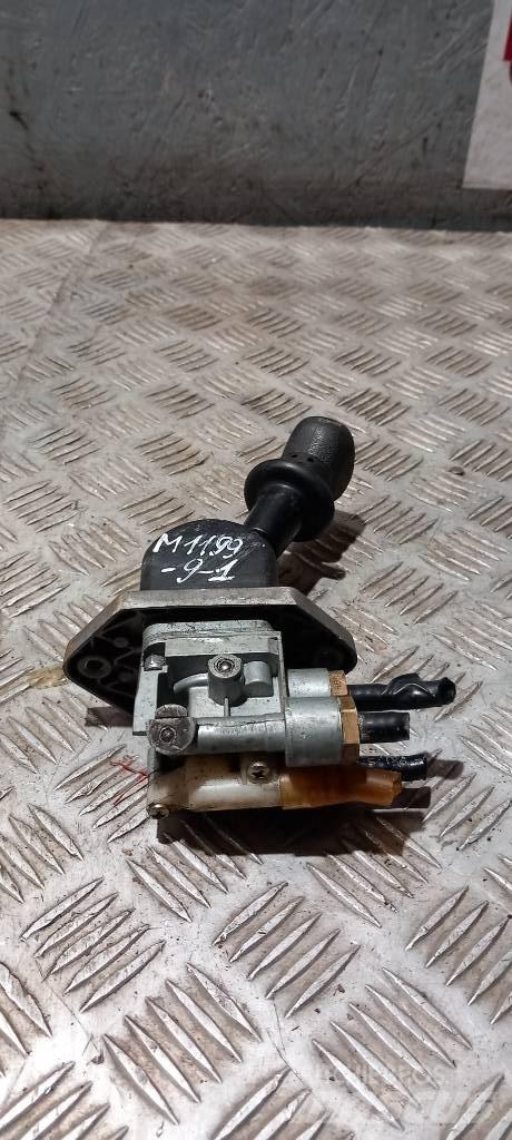 MAN TGM    81523156156 Vezetőfülke és belső tartozékok
