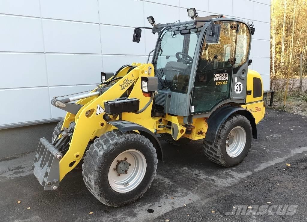 Wacker Neuson WL 36 Gumikerekes homlokrakodók