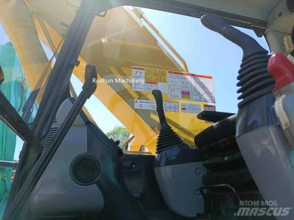 Komatsu PC 220-8 Lánctalpas kotrók