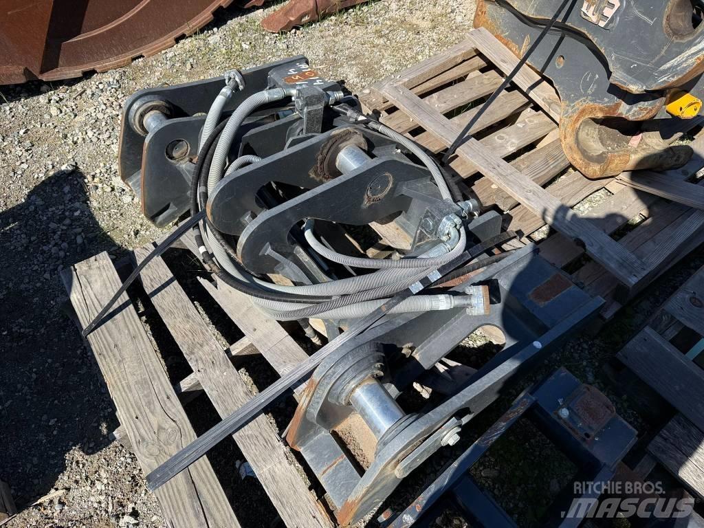 Komatsu WA320 QC Gyors csatlakozók