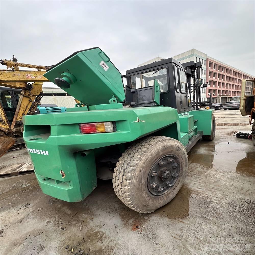 Mitsubishi FD160 Dízel targoncák