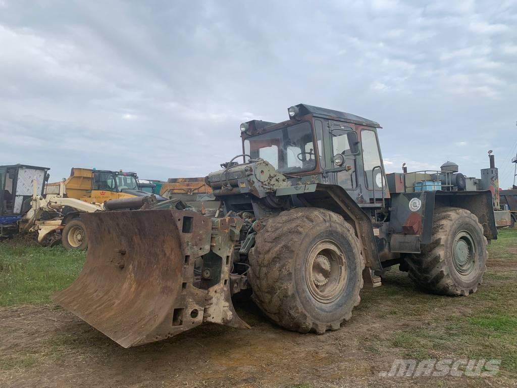 Zettelmeyer ZD3000 gumikerekes dózer