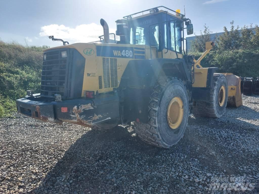 Komatsu WA480-6 Gumikerekes homlokrakodók