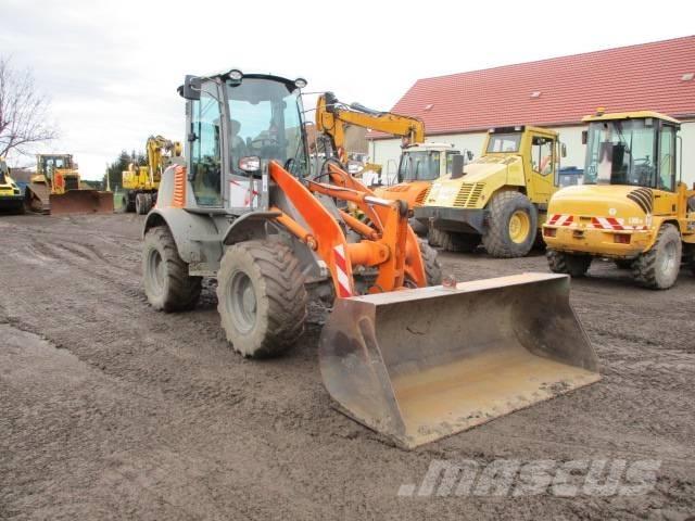 Atlas AR 80 e  70 75 Gumikerekes homlokrakodók