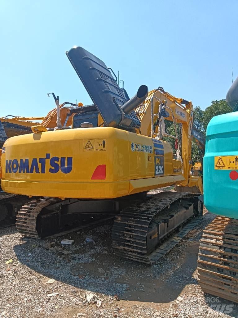 Komatsu PC 220 Lánctalpas kotrók