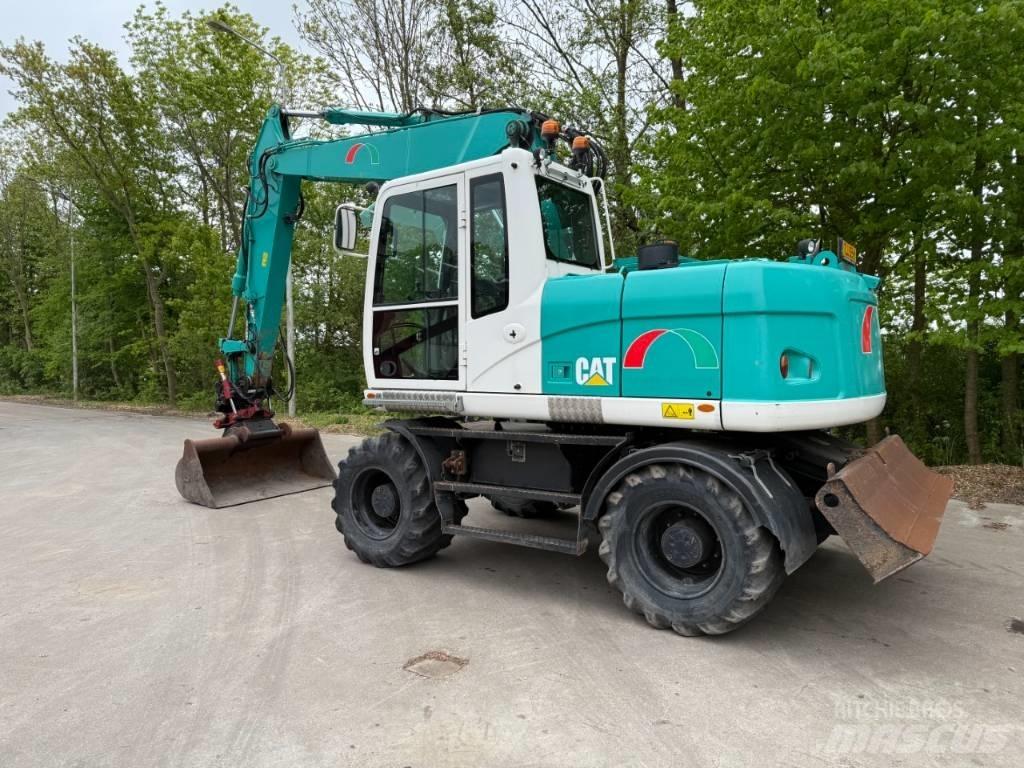 CAT M 313 D Gumikerekes kotrók
