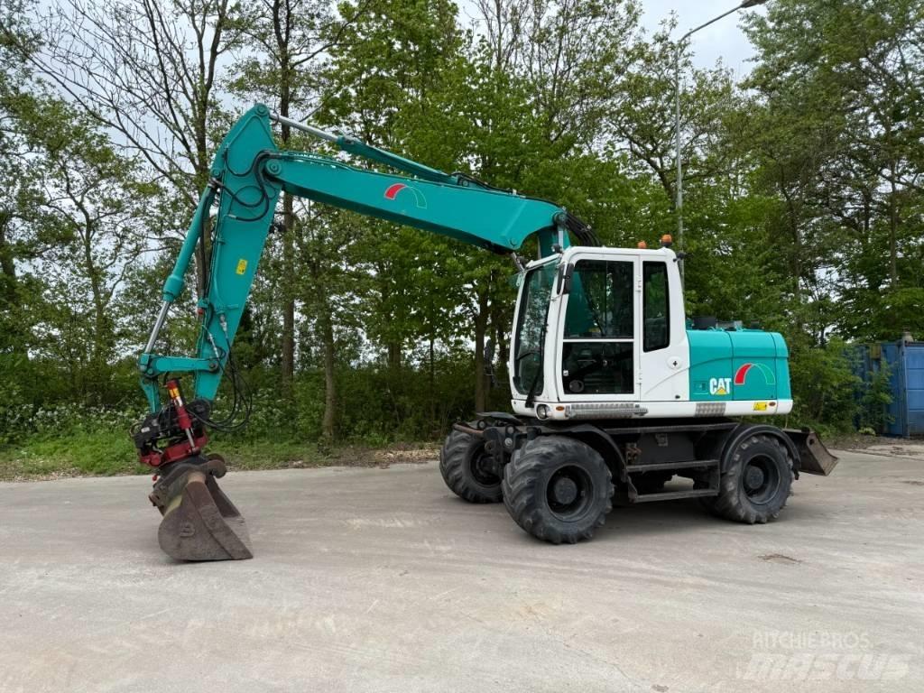 CAT M 313 D Gumikerekes kotrók