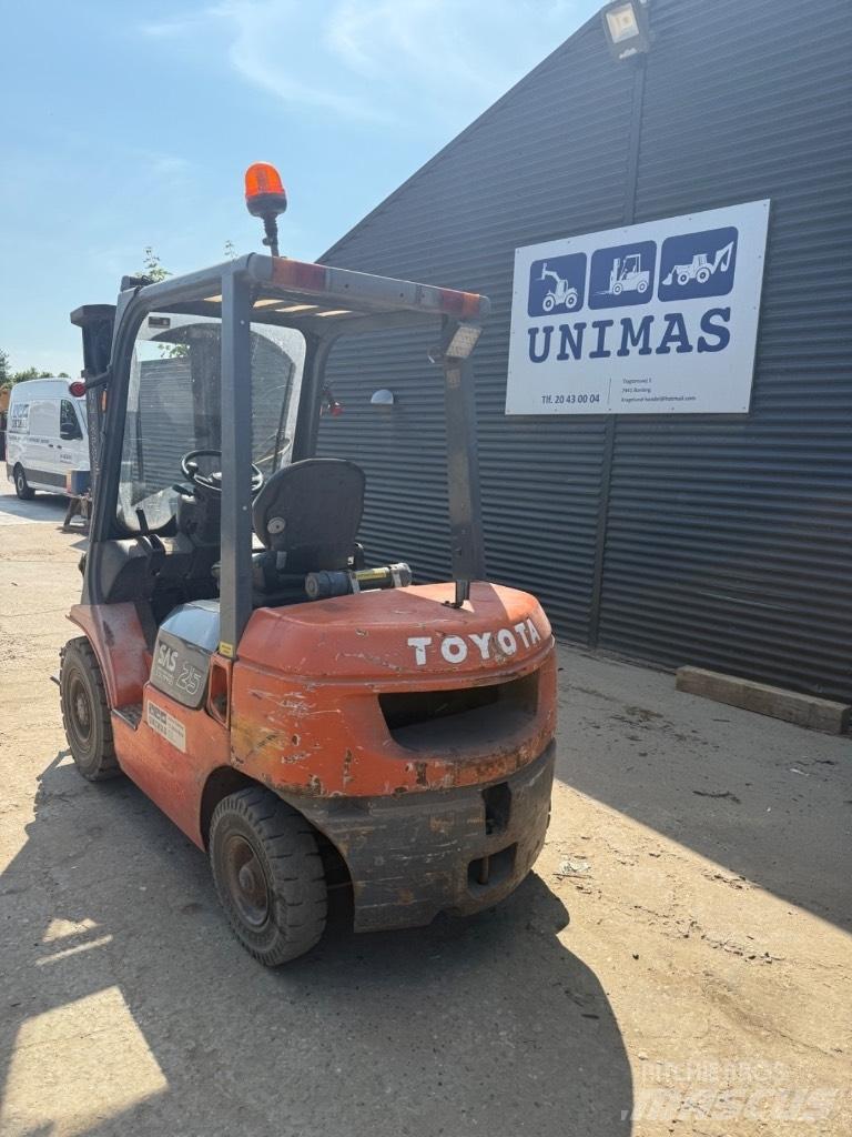 Toyota FD 25 Dízel targoncák