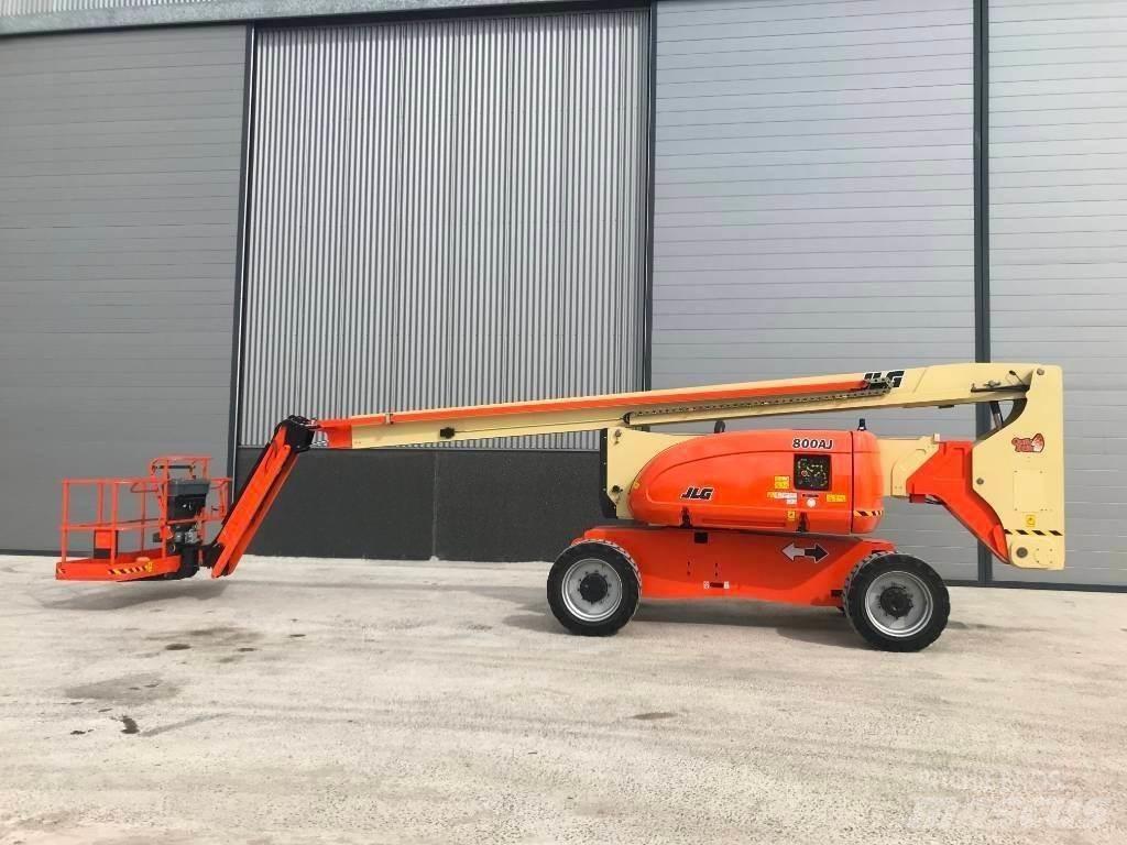 JLG 800 AJ Karos emelők