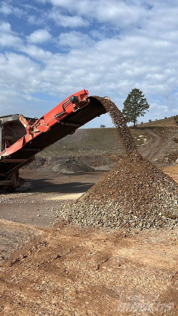 Sandvik QI240 Mobil törőgépek