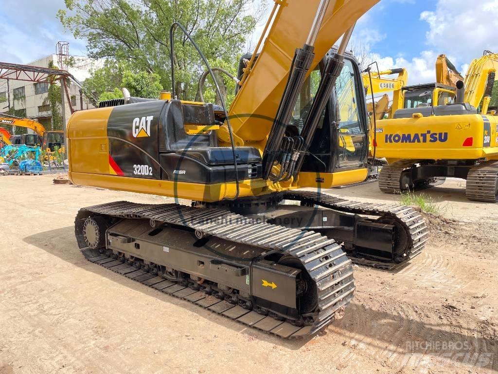 CAT 320 D 2 Közepes (midi) kotrók 7 t - 12 t
