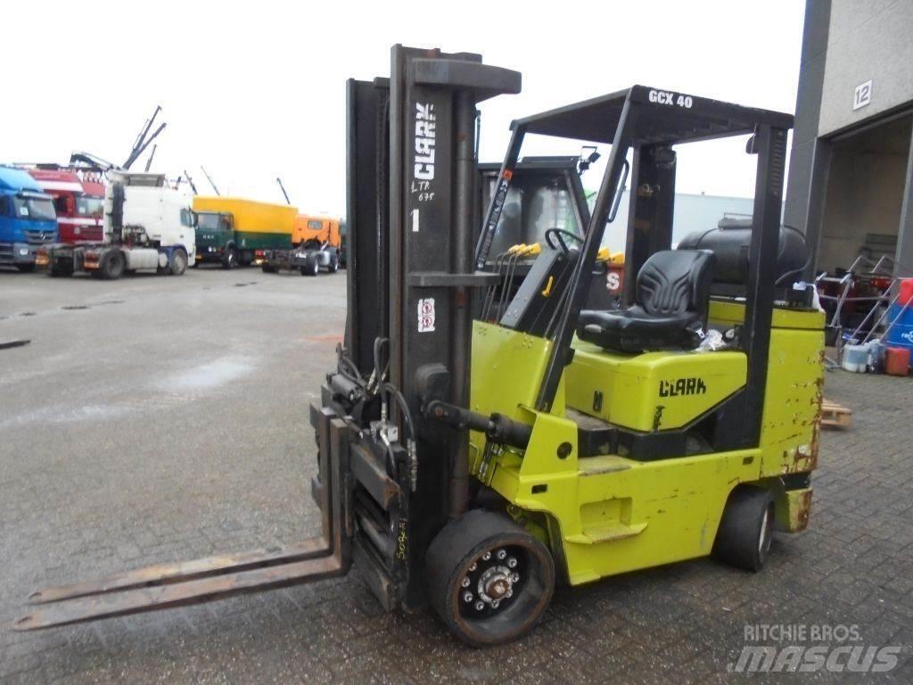 Clark GCX 40 + LPG Gázüzemű targoncák