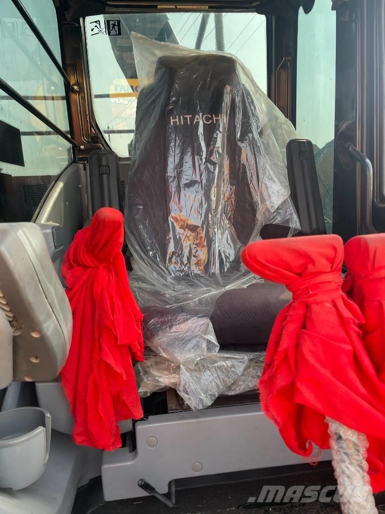 Hitachi ZX 240 Lánctalpas kotrók