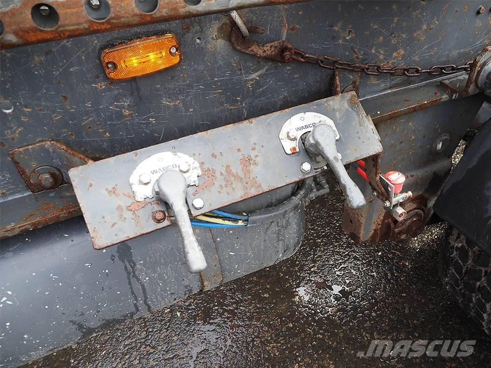 Närko 5 aks. Rönkszállító pótkocsik