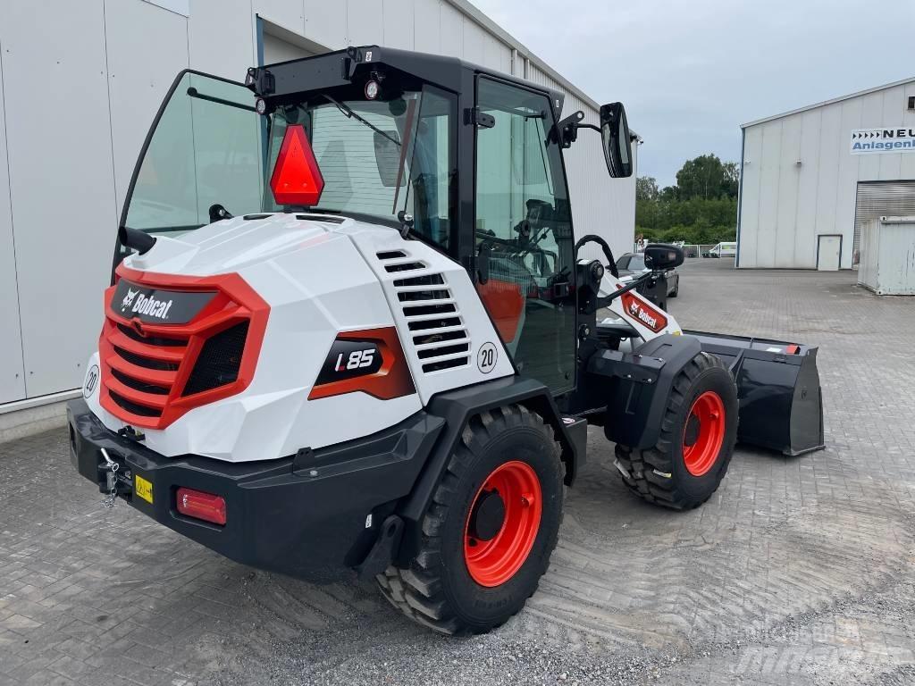 Bobcat L85 Gumikerekes homlokrakodók