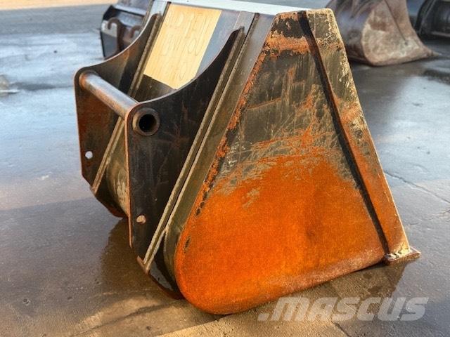 Manitou USED BUCKET Kanalak