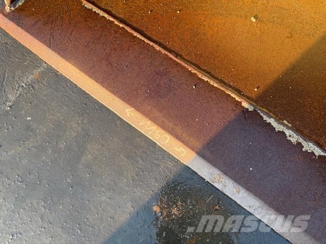 Manitou USED BUCKET Kanalak