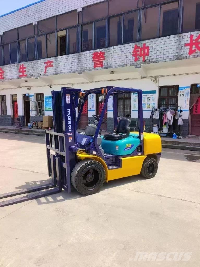 Komatsu FD 30 Dízel targoncák
