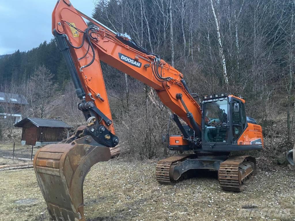 Doosan DX 235 NLC-5 Lánctalpas kotrók