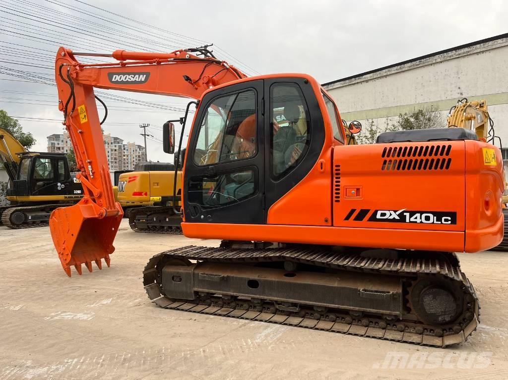 Doosan DX 140 LC Lánctalpas kotrók