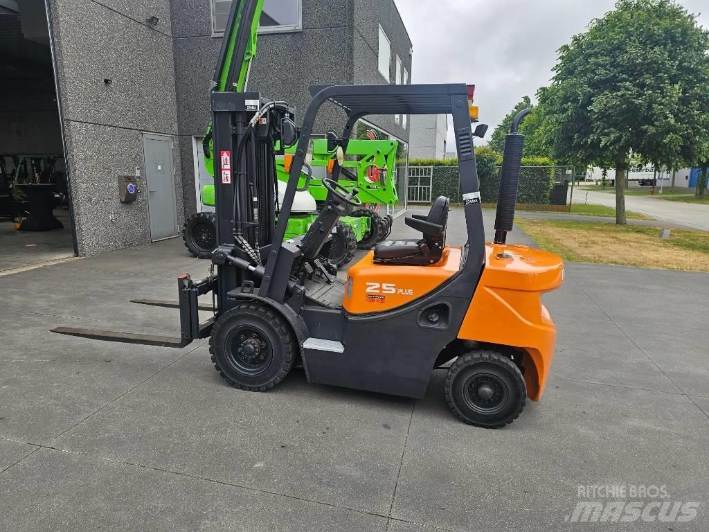 Doosan D 25 G Dízel targoncák