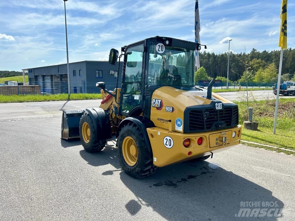 CAT 908NG Gumikerekes homlokrakodók