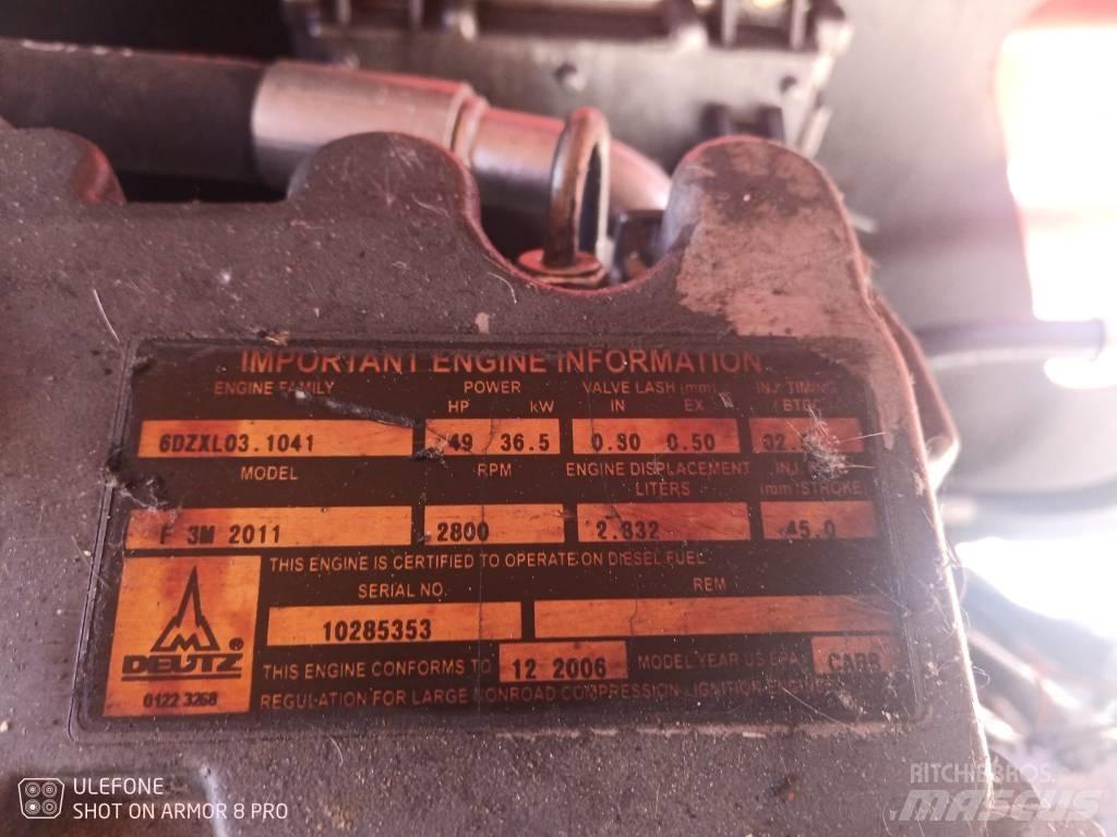 JLG 450 AJS II Karos emelők