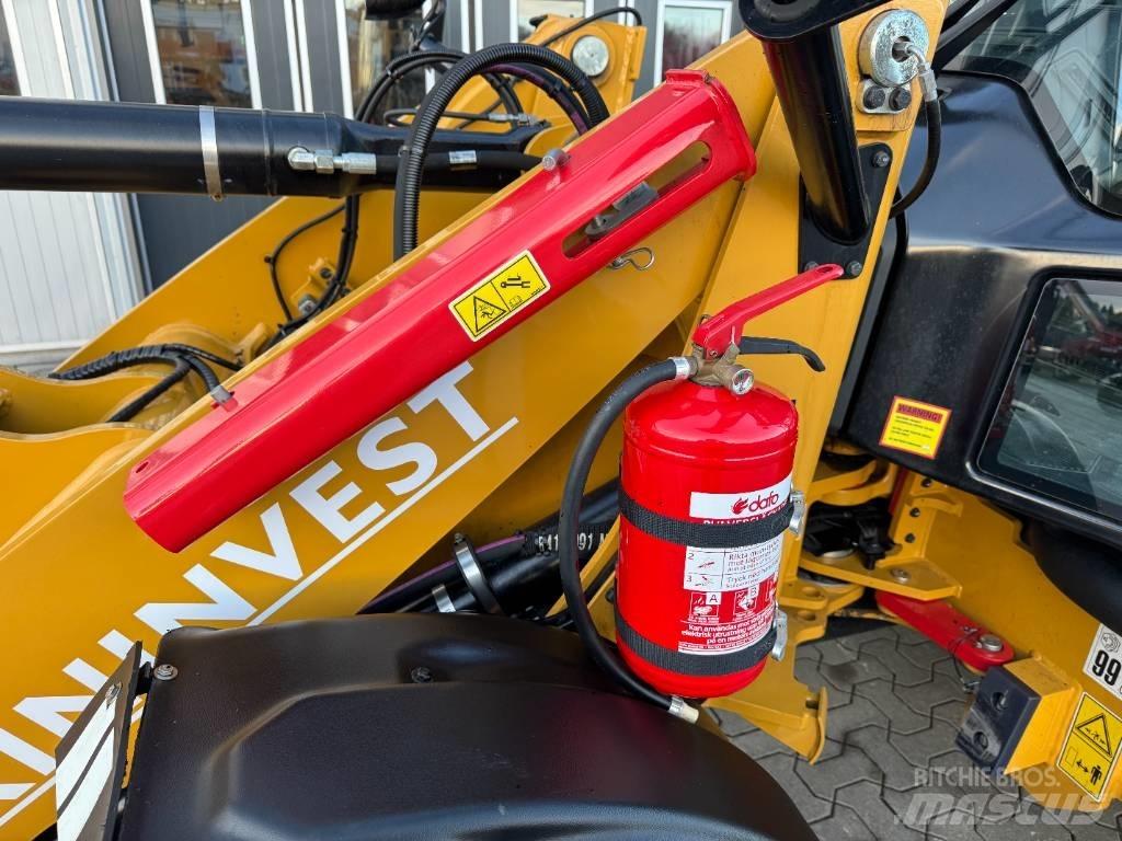 CAT 906 Next Gen Gumikerekes homlokrakodók