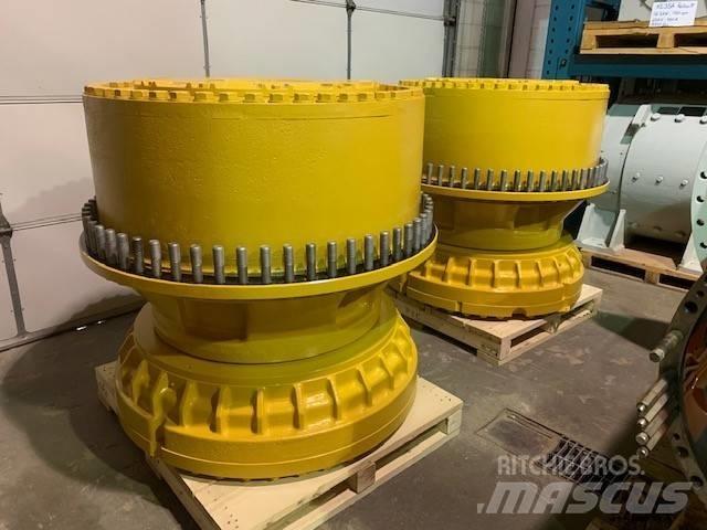 CAT 994F Gumikerekes homlokrakodók