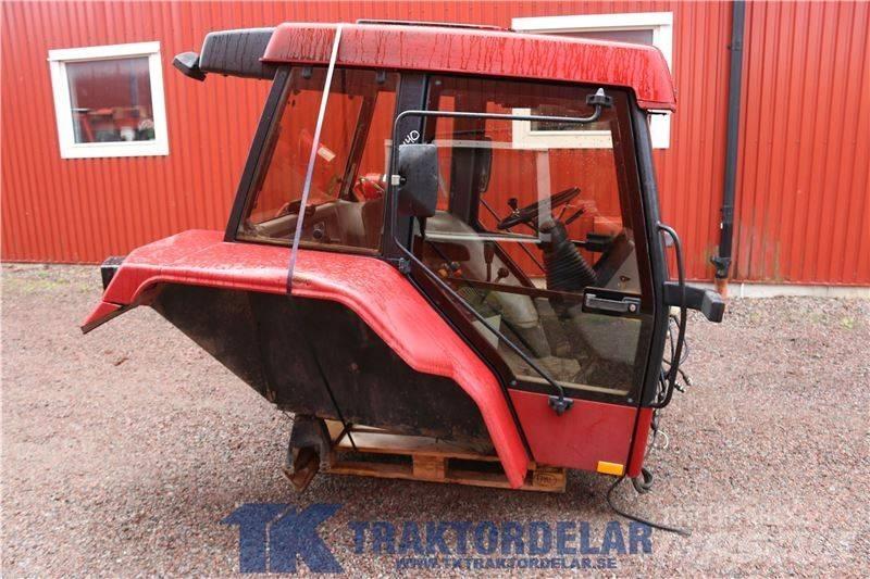 CASE 5140 Maxxum Vezetőfülke és belső tartozékok