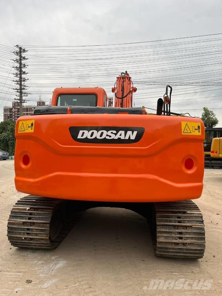 Doosan DX 140 LC Lánctalpas kotrók