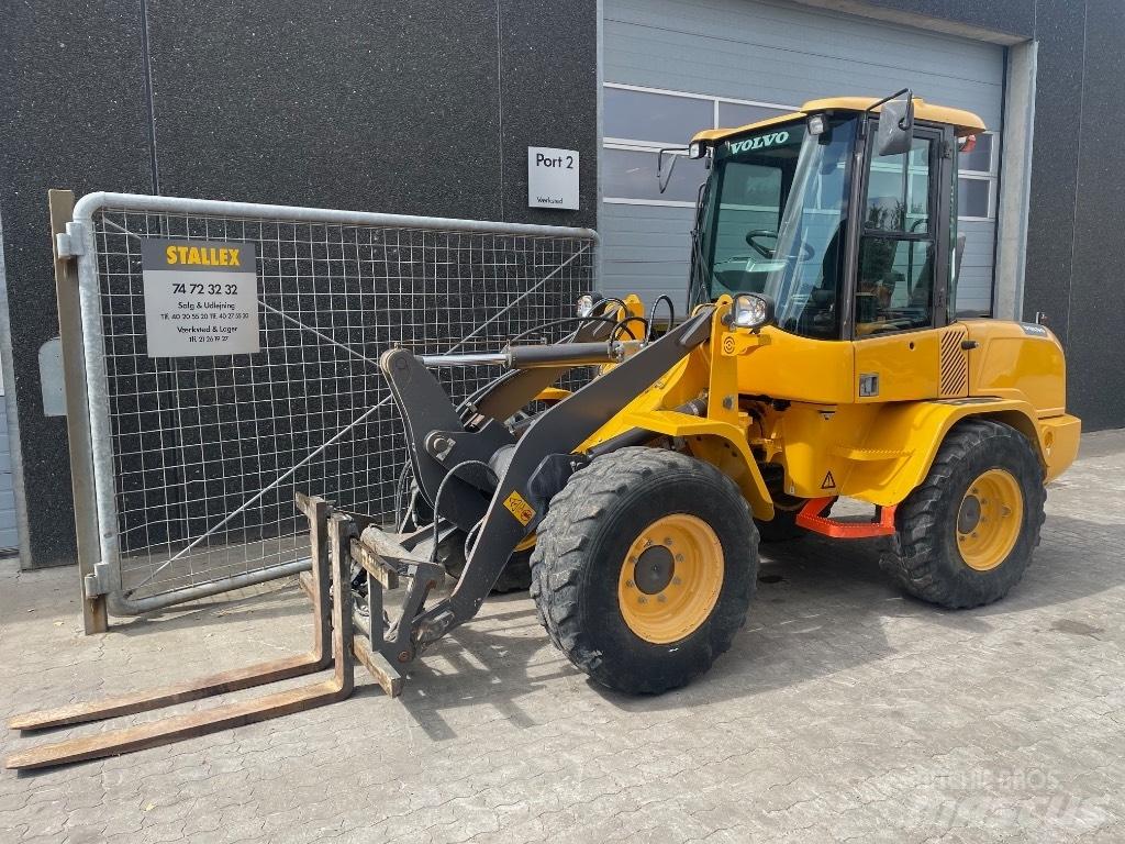 Volvo L30G Mini homlokrakodók