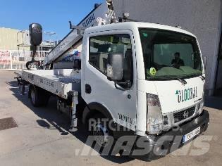 Nissan CABSTAR NT400 Teherautóra szerelt emelők és állványok