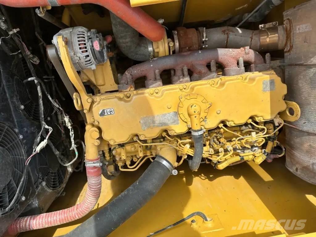 CAT 330GC Lánctalpas kotrók