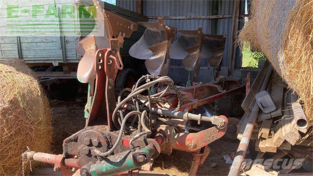 Kverneland LB 100 Hagyományos ekék