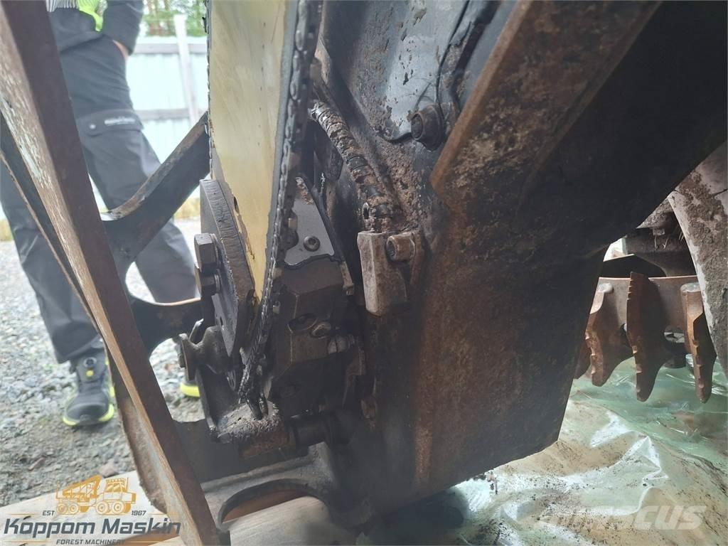 Komatsu C124 Betakarító fejek