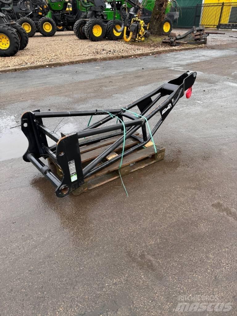 Manitou P2000 Emelők, csörlők és anyagfelvonók